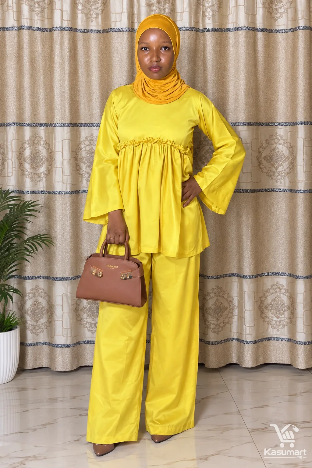 This beautiful 2 pcs is very comfortable and unique it’s available and the hand bag is also Available in colors 