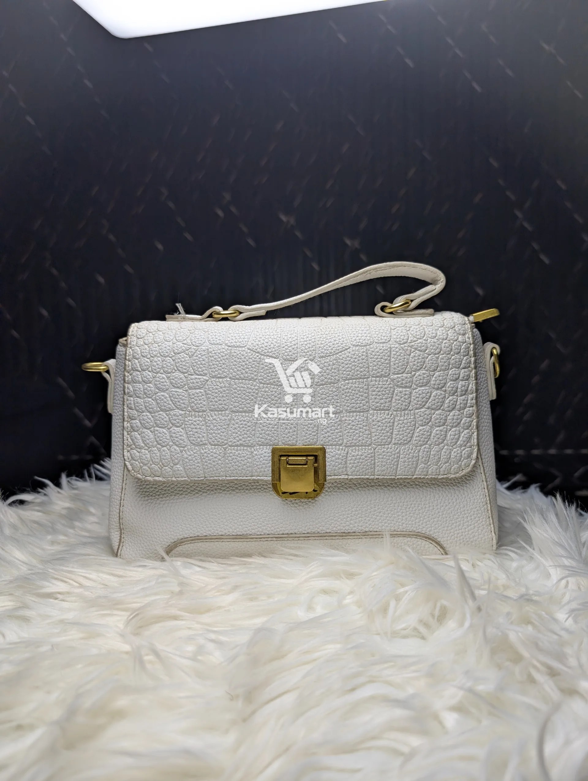 Fargo white